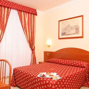 2* Otel Chicago